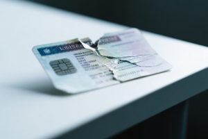 紧急！CBP 新规：2025 年起，签证物理损坏或被即时撤销
